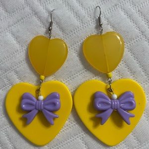 Heart yellow bow Barbie doll dream house Ken loving dangle 80s 90s dress up